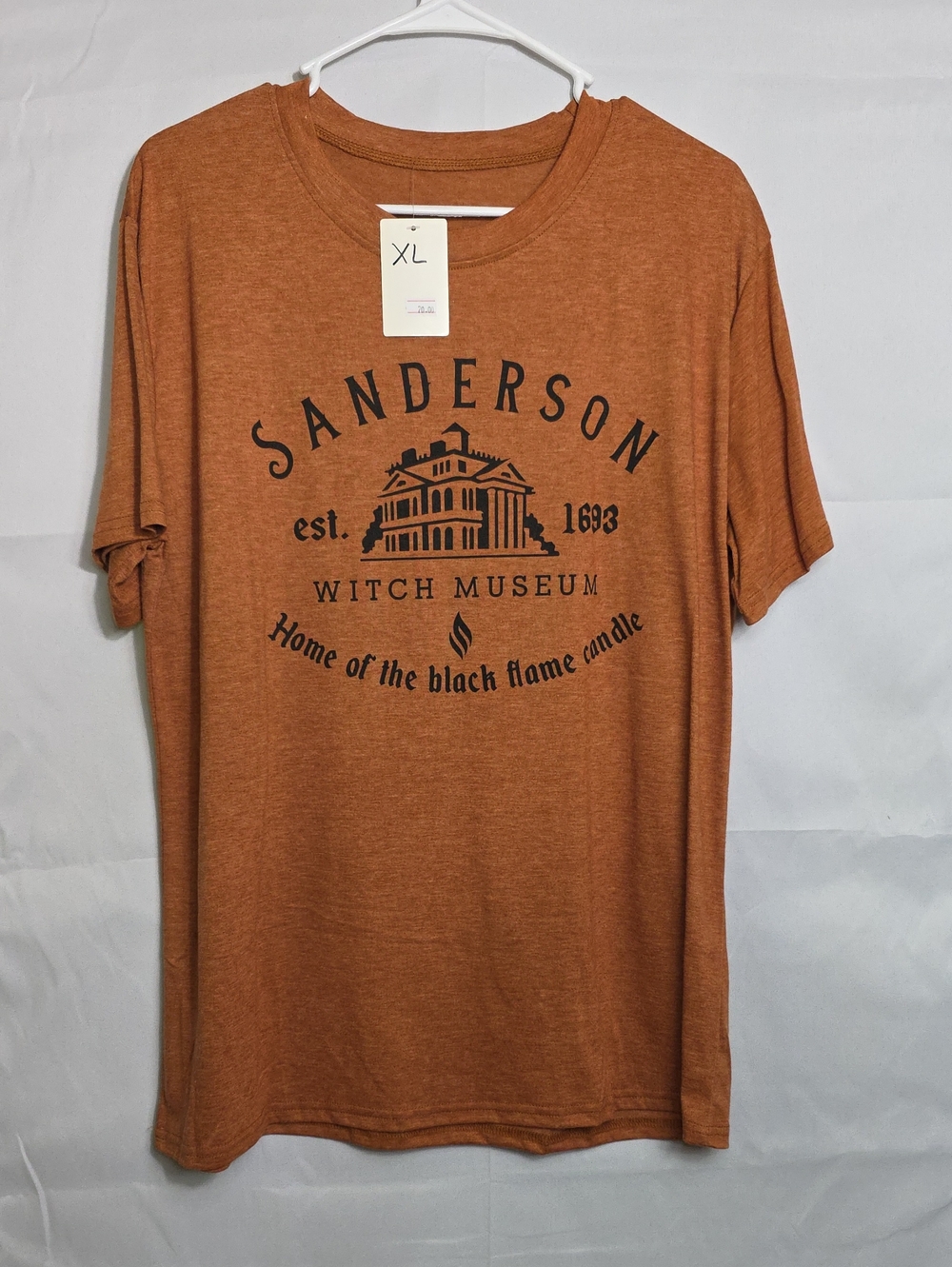 Halloween Sanderson Witch Museum Graphic Tee Size XL Rust Color (W11)
